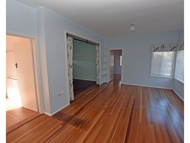 19 Lake Street, Laurieton NSW 2443