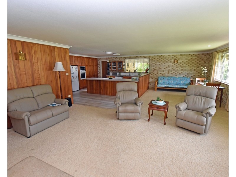 16 Brotherglen Drive, Kew NSW 2439