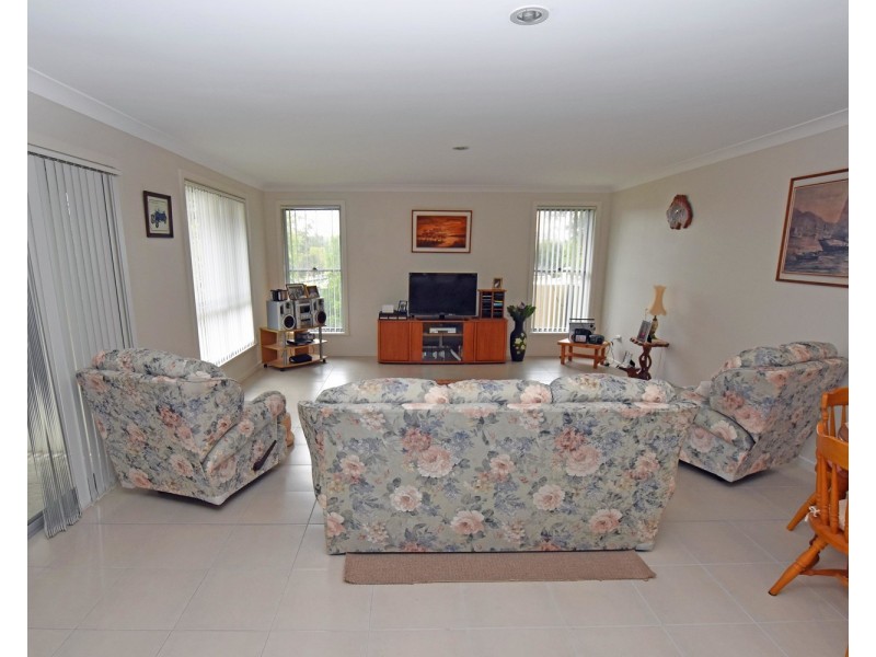 1/2a Ringtail Close, Lakewood NSW 2443