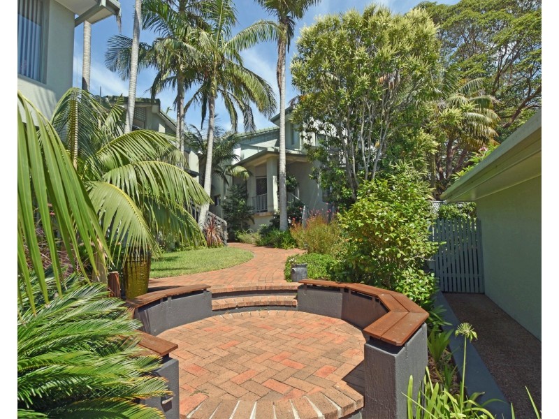 5/1649 Ocean Drive, Lake Cathie NSW 2445