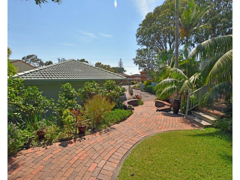 5/1649 Ocean Drive, Lake Cathie NSW 2445