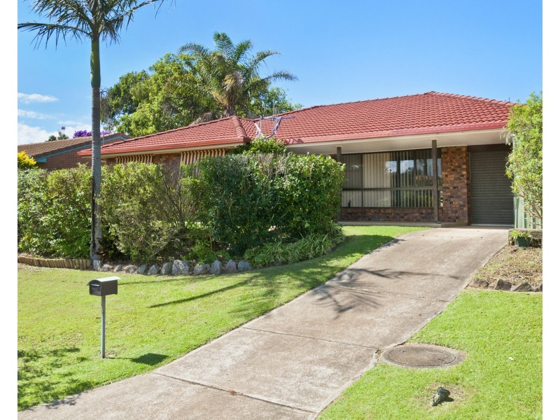24 Fiona Crescent, Lake Cathie NSW 2445