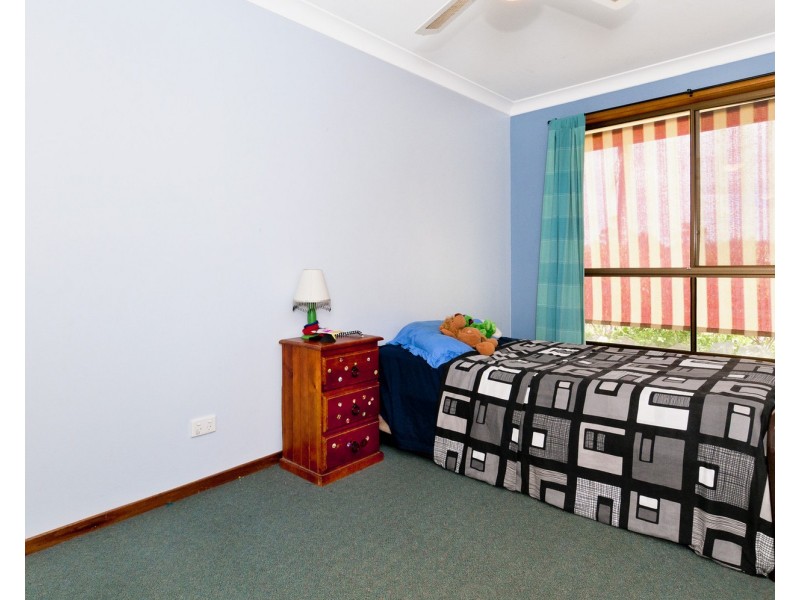 24 Fiona Crescent, Lake Cathie NSW 2445