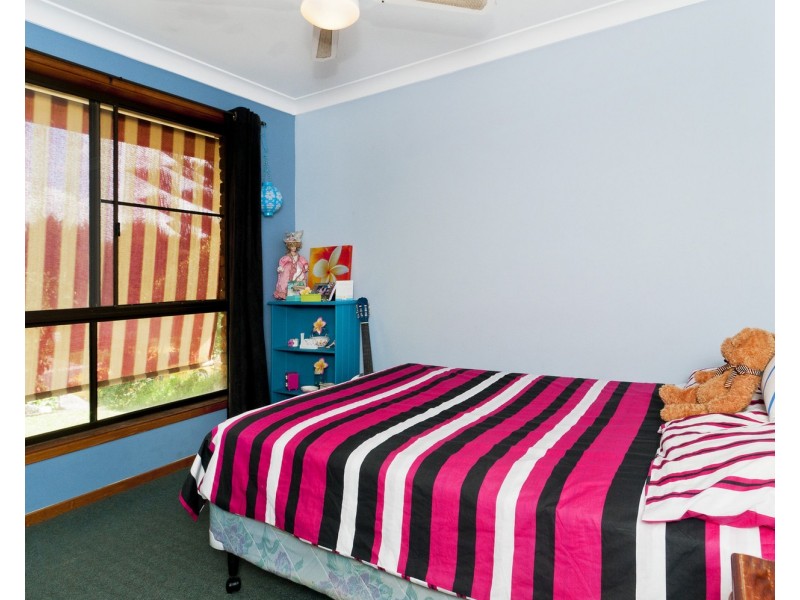 24 Fiona Crescent, Lake Cathie NSW 2445