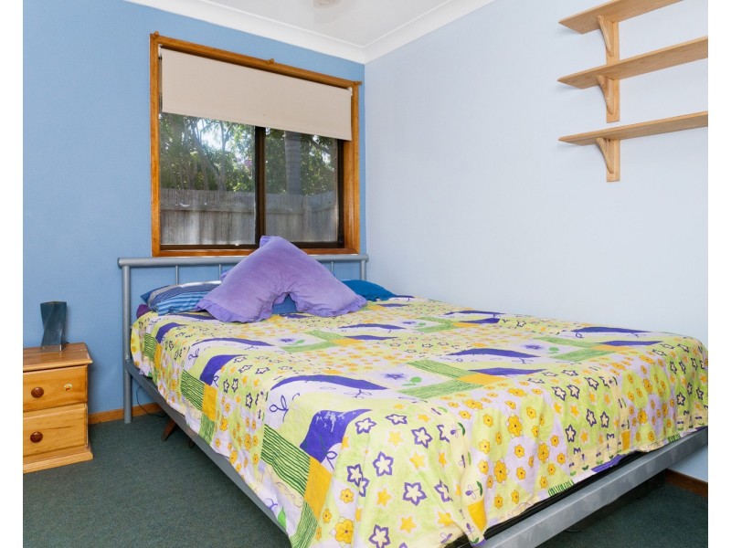 24 Fiona Crescent, Lake Cathie NSW 2445