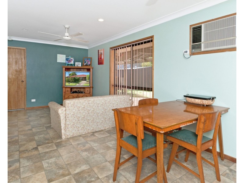 24 Fiona Crescent, Lake Cathie NSW 2445