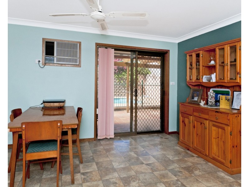 24 Fiona Crescent, Lake Cathie NSW 2445