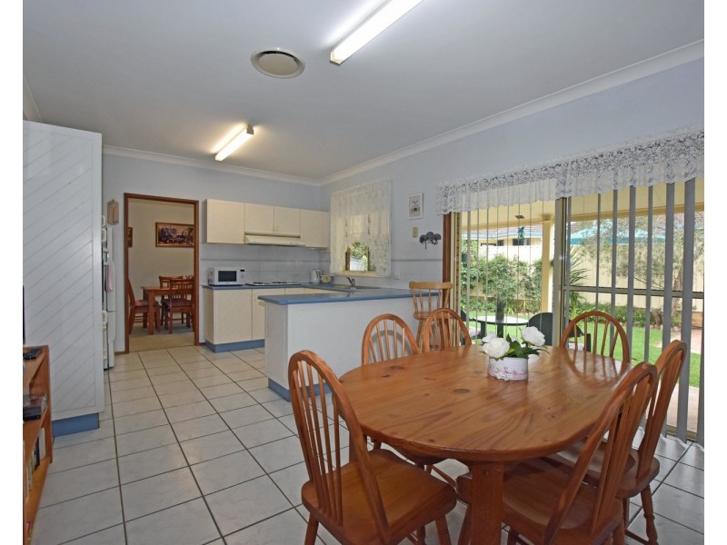 2 Banjora Place, Lake Cathie NSW 2445
