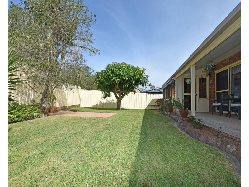 2 Banjora Place, Lake Cathie NSW 2445