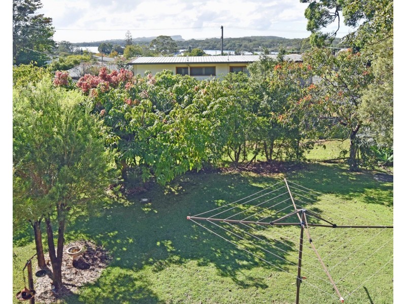 21 Peach Grove, Laurieton NSW 2443