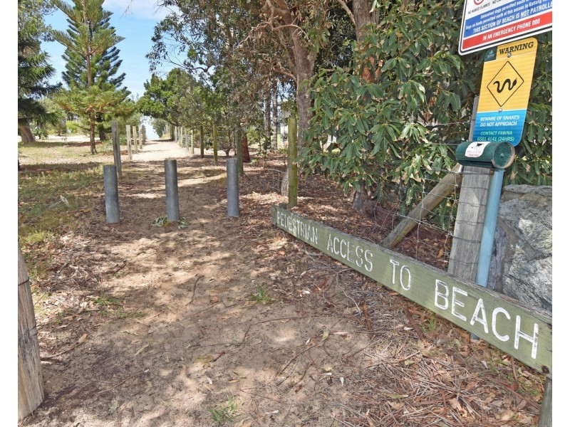 2 Seaview Avenue, Dunbogan NSW 2443