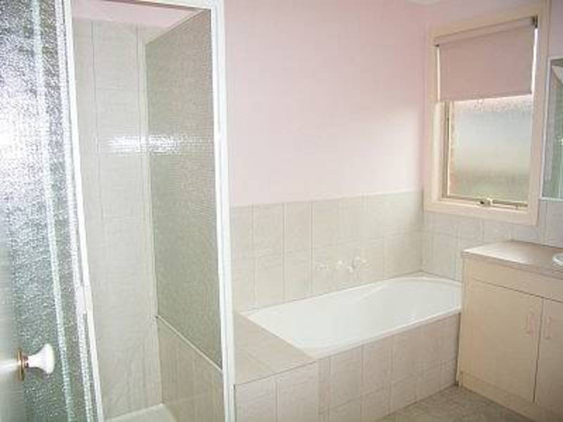 26 Sunnypark Close, Gisborne VIC 3437