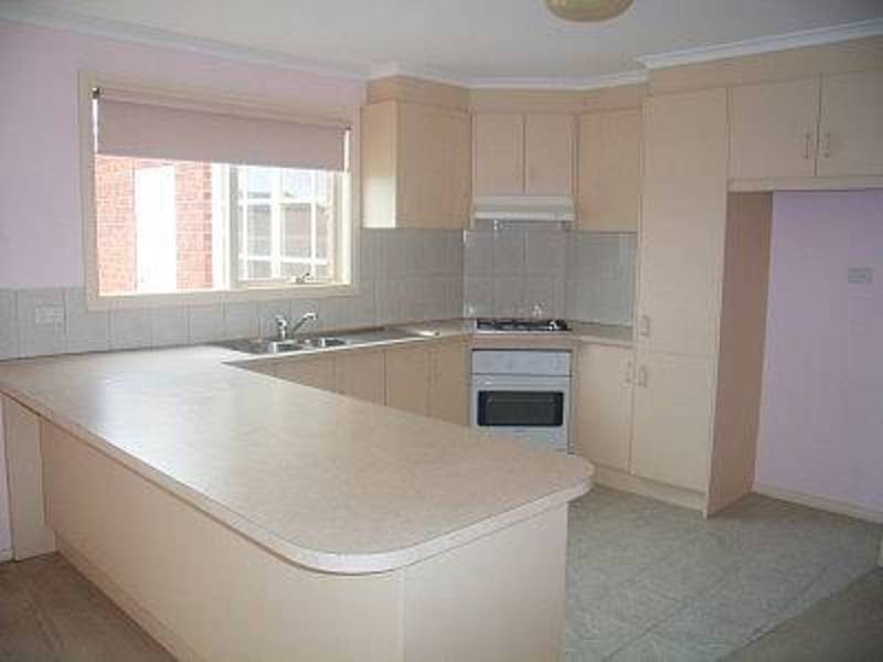 26 Sunnypark Close, Gisborne VIC 3437