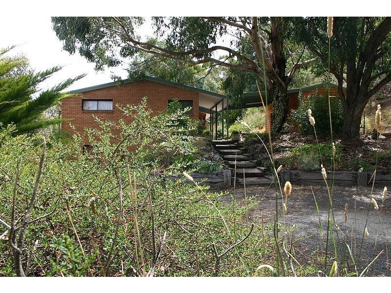 81 Mt Robertsons Road, New Gisborne VIC 3438