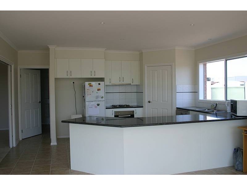 12 Vernon Close, New Gisborne VIC 3438