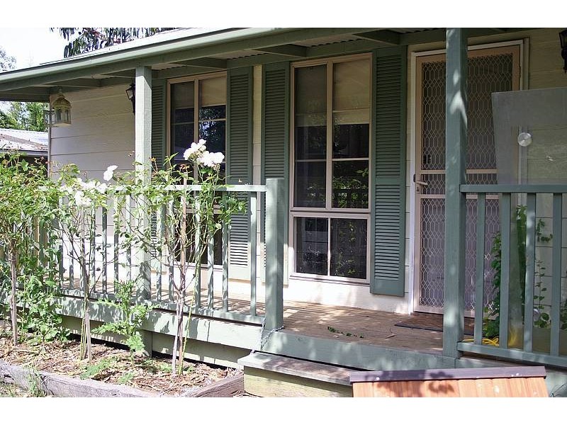 10 Hotham  Avenue, Mount Macedon VIC 3441