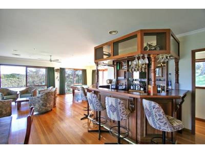 1 Samuel Court, Woodend VIC 3442