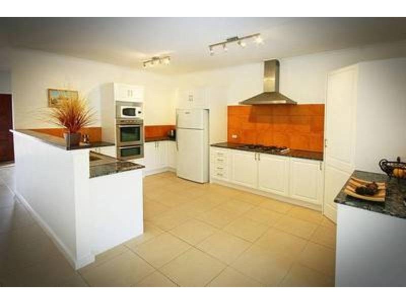 25 Ballymoyer Mews, Woodend VIC 3442