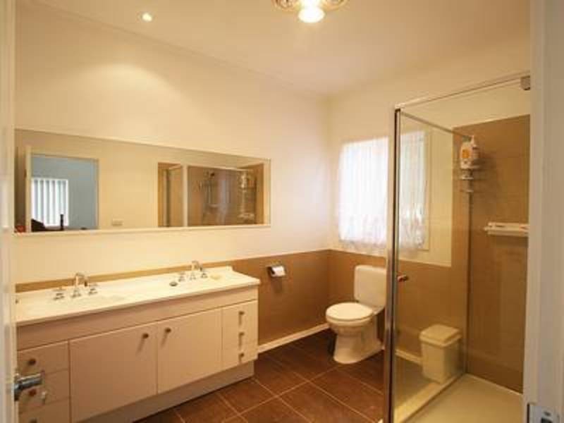 25 Ballymoyer Mews, Woodend VIC 3442
