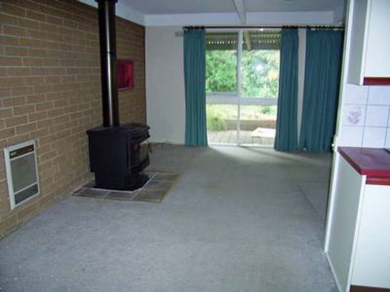 13 Timber Lane, Woodend VIC 3442