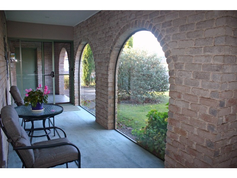 4 Bruce Court, Gisborne VIC 3437