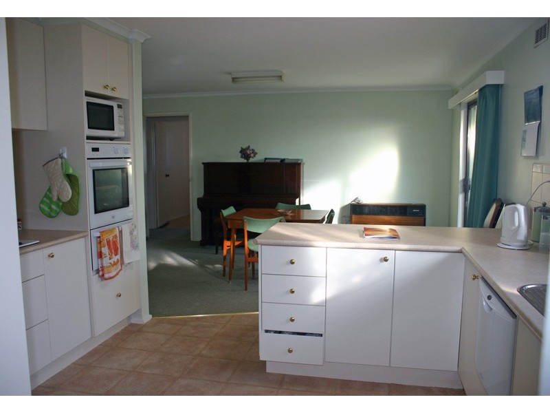 4 Bruce Court, Gisborne VIC 3437