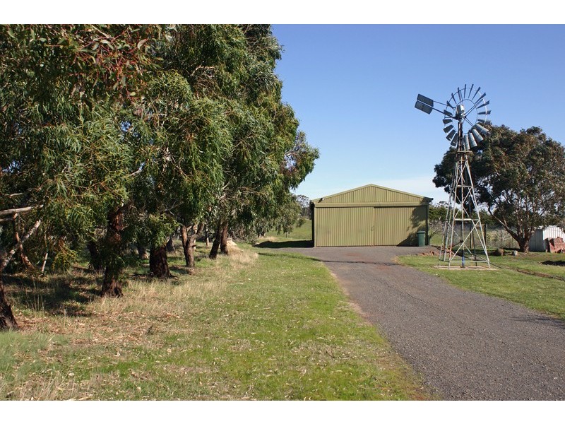 41 Dixon Road, Gisborne VIC 3437