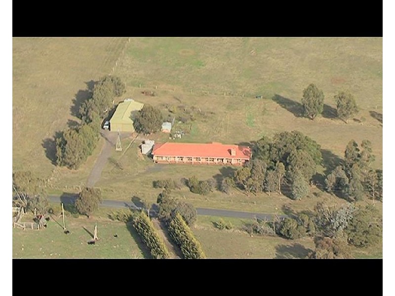 41 Dixon Road, Gisborne VIC 3437