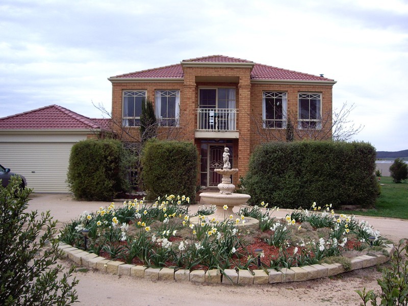 41 Stuartfield Avenue, Romsey VIC 3434