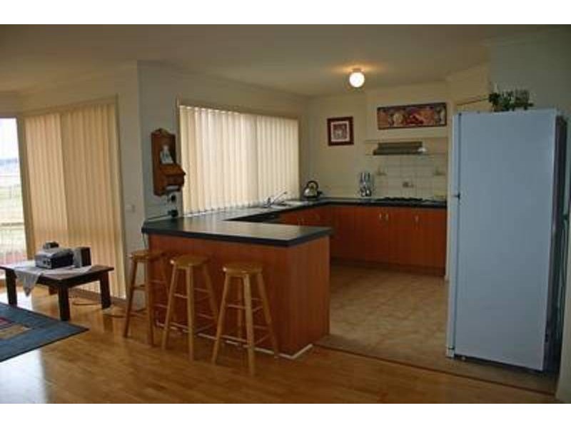 41 Stuartfield Avenue, Romsey VIC 3434