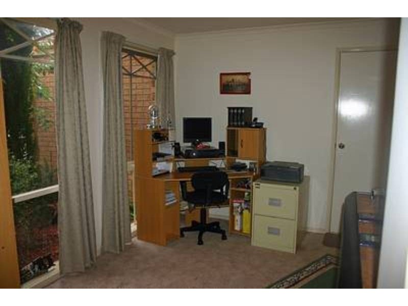 41 Stuartfield Avenue, Romsey VIC 3434