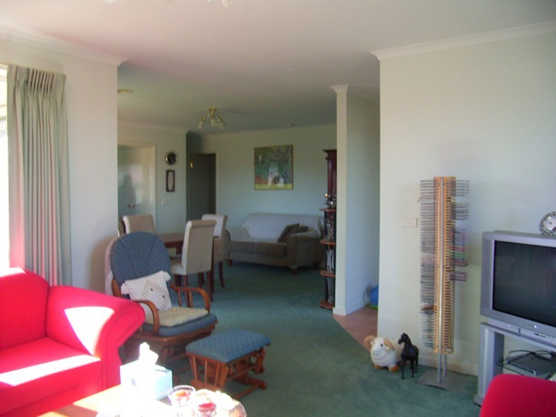 1 Landscape Close, Gisborne VIC 3437