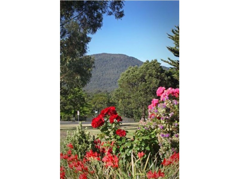 86 Greene Street, Macedon VIC 3440