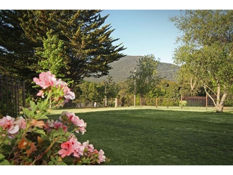 86 Greene Street, Macedon VIC 3440