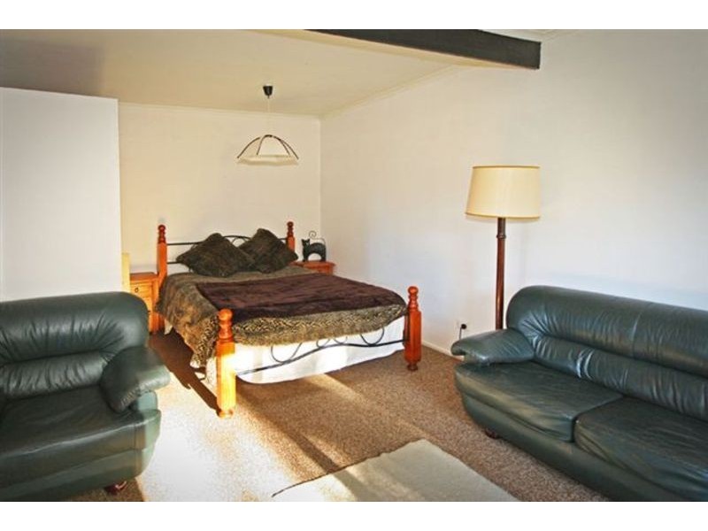 86 Greene Street, Macedon VIC 3440