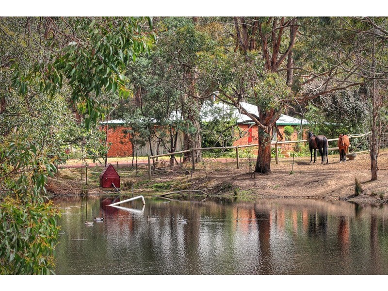 101 Kirribilli Road, New Gisborne VIC 3438