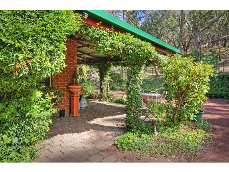 101 Kirribilli Road, New Gisborne VIC 3438