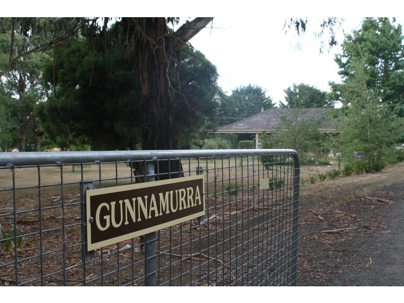 829 Bacchus Marsh Road, Bullengarook VIC 3437