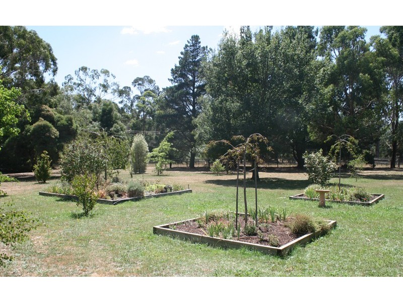 829 Bacchus Marsh Road, Bullengarook VIC 3437