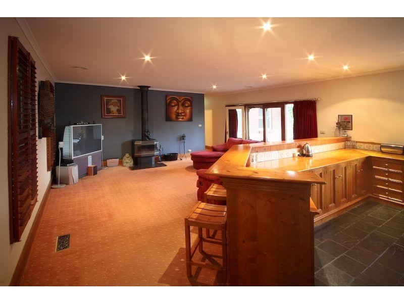 1 Skyline Drive, Gisborne VIC 3437