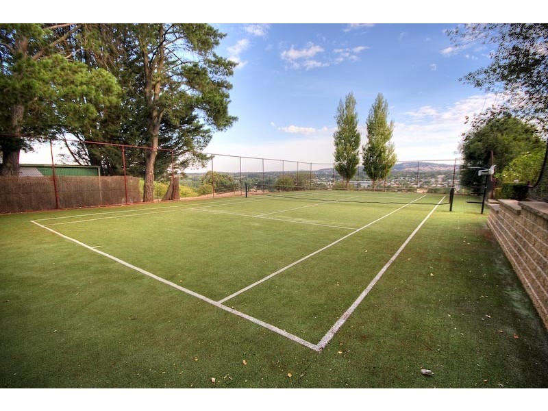 1 Skyline Drive, Gisborne VIC 3437