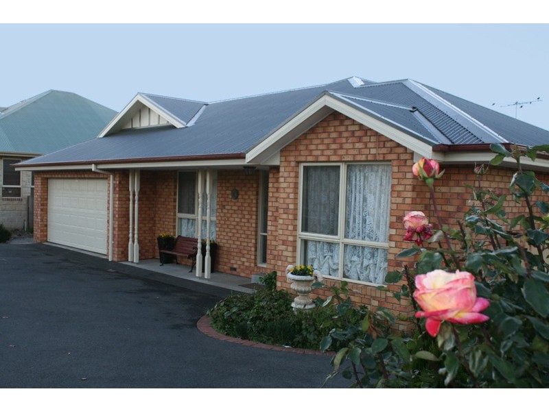 22 Carinya Drive, Gisborne VIC 3437