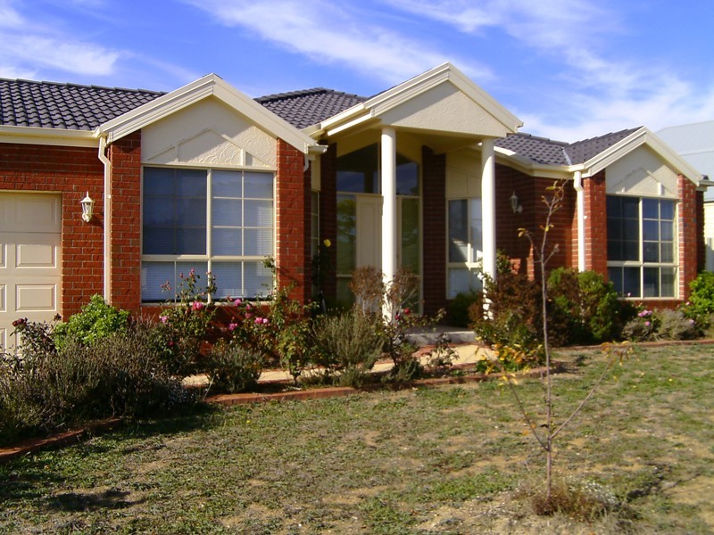 3 Doriemus Court, New Gisborne VIC 3438