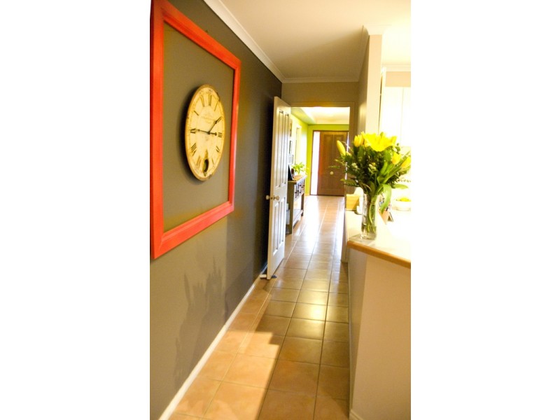 20 Dalray Crescent, New Gisborne VIC 3438