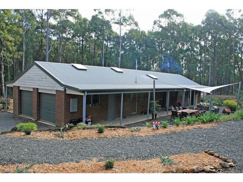 20 Fern Road, Trentham VIC 3458