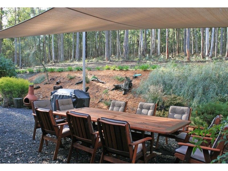 20 Fern Road, Trentham VIC 3458