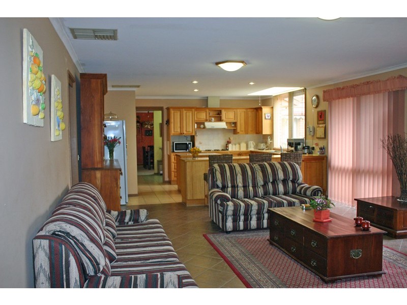 6 Sunrise Court, Gisborne VIC 3437