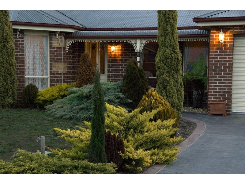 29 Dalray Crescent, New Gisborne VIC 3438