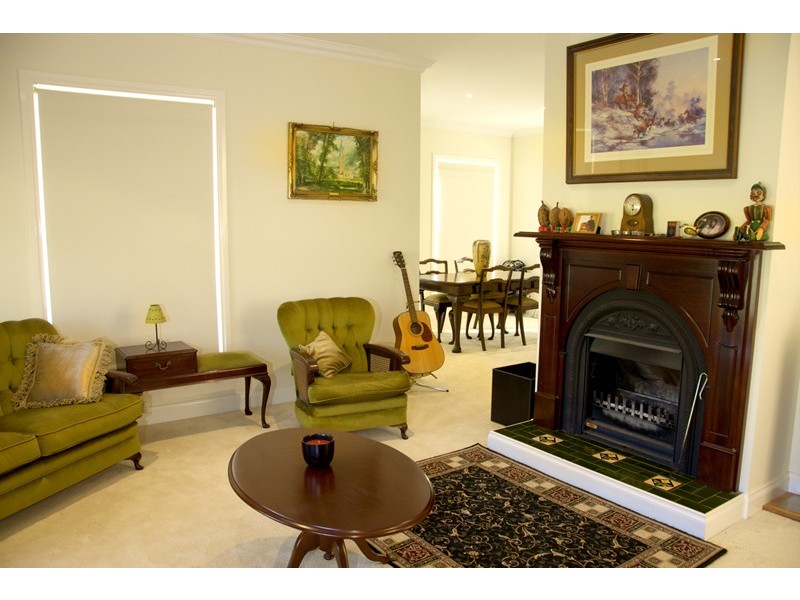 3 Kurung Court East, Gisborne VIC 3437