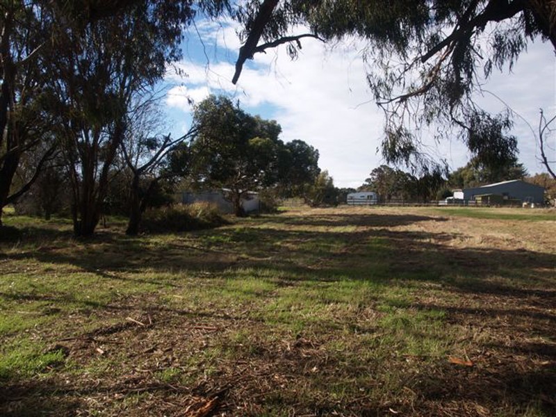 Aitken Willows, Gisborne VIC 3437
